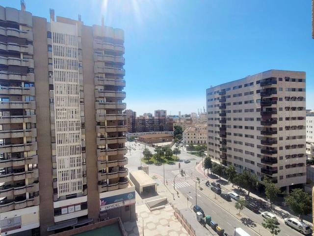 Piso en venta en Polígono Alameda, Málaga