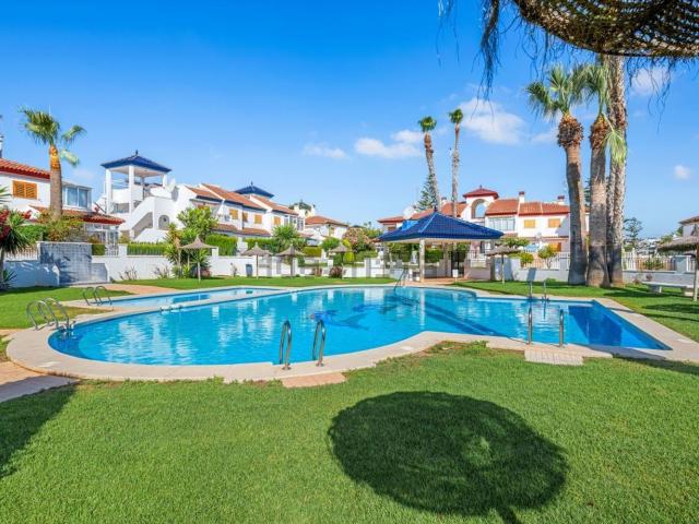 Ático en venta en Mil Palmeras, el Baix Segura / La Vega Baja