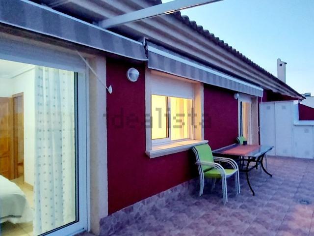 Ático en alquiler en Torre de la Horadada, el Baix Segura / La Vega Baja