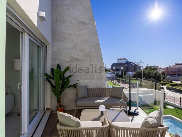 Dúplex en alquiler en Los Hortelanos, el Baix Segura / La Vega Baja