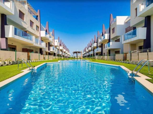 Dúplex en alquiler en Torre de la Horadada, el Baix Segura / La Vega Baja