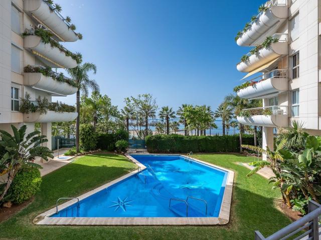 Piso en venta en Las Albarizas, Costa del Sol Occidental