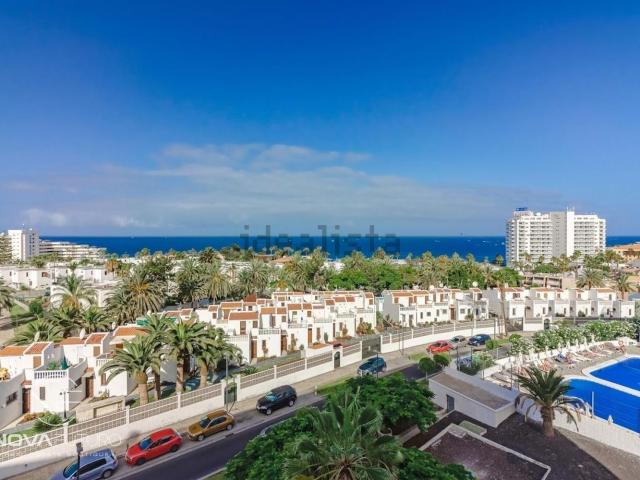 Piso en venta en San Eugenio Bajo, Adeje