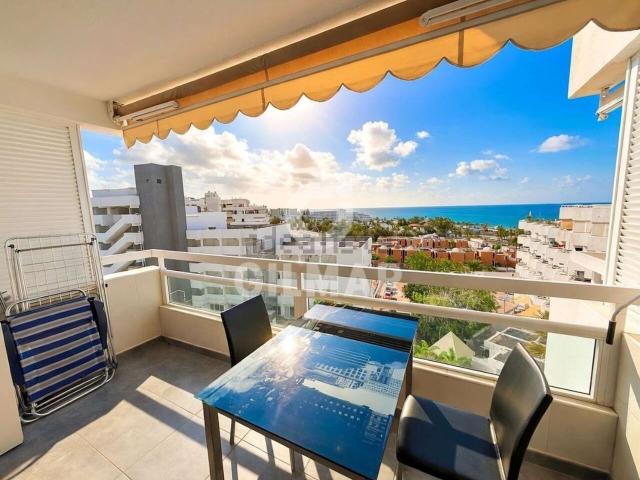 Piso en venta en San Eugenio Bajo, Adeje