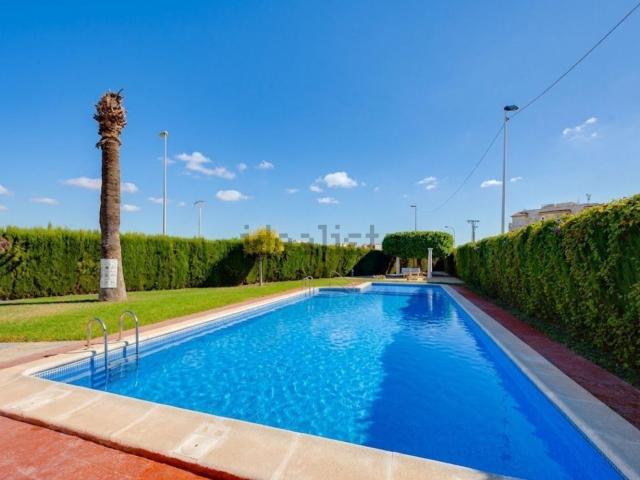 Dúplex en venta en Playa Flamenca II, el Baix Segura / La Vega Baja