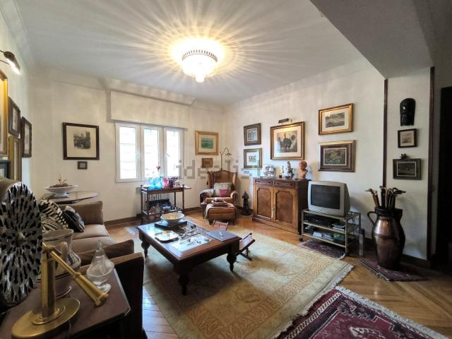 Piso en venta en Centro y casco histórico, Oviedo