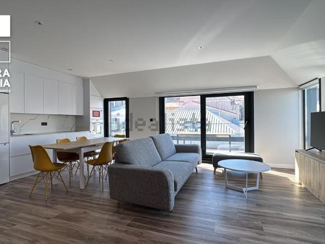 Dúplex en alquiler en A Divina Pastora, Vigo