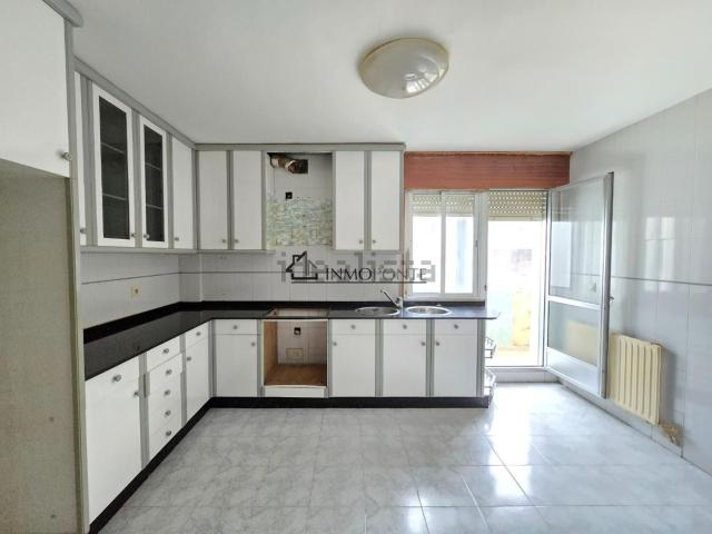 Piso en venta en Boa Vista, Poio