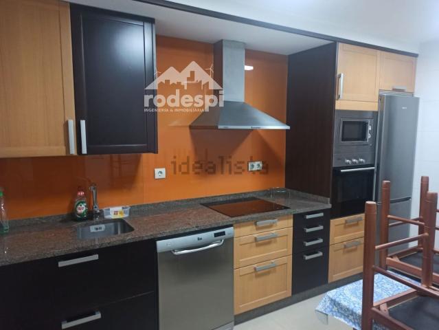 Piso en alquiler en Ponteareas, O Condado