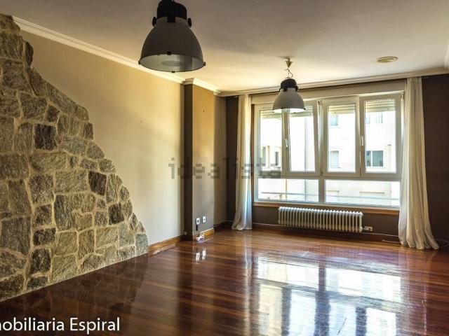 Piso en venta en Campolongo, Pontevedra