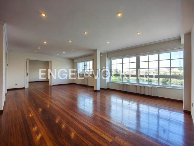 Piso en venta en A Moureira, Pontevedra