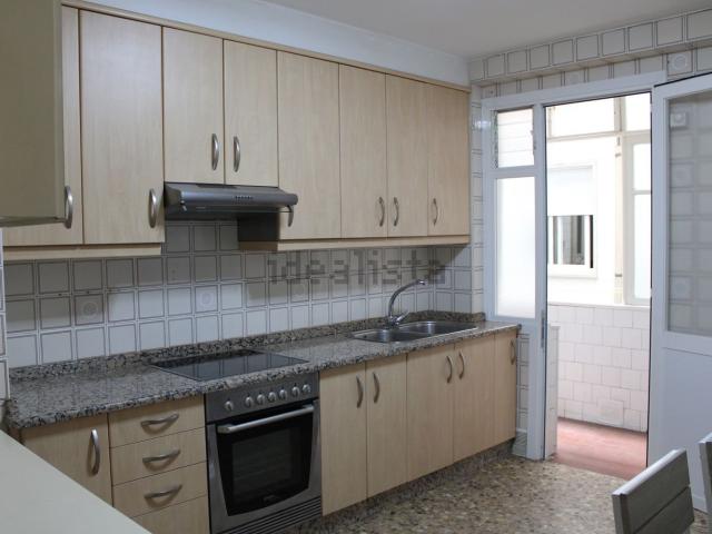 Piso en alquiler en A Virxe do Camiño, Pontevedra