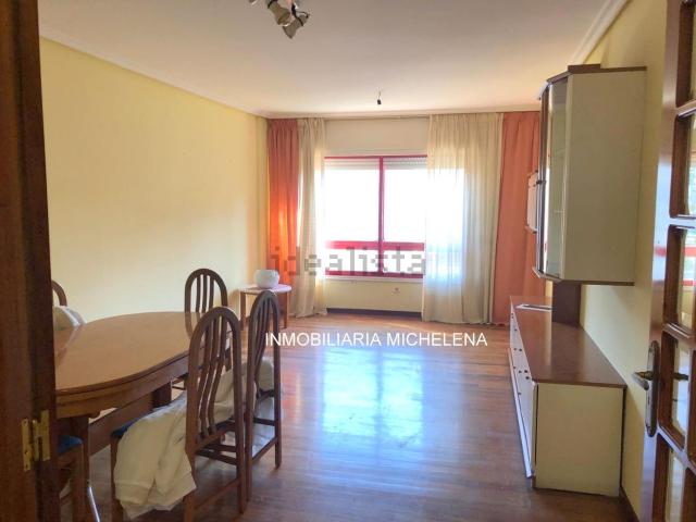 Piso en venta en A Virxe do Camiño, Pontevedra