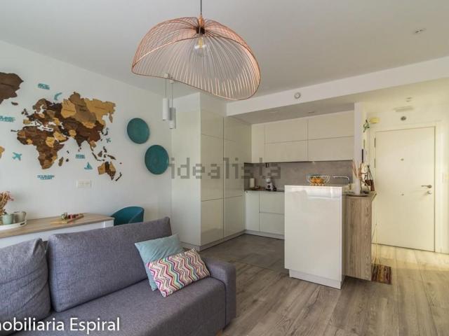 Piso en venta en A Virxe do Camiño, Pontevedra
