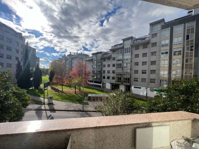 Piso en venta en A Virxe do Camiño, Pontevedra
