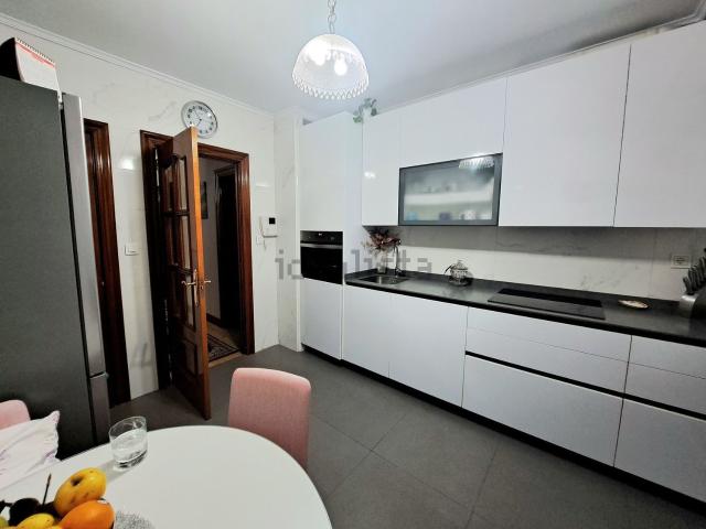 Piso en venta en Kanpanzar, Portugalete
