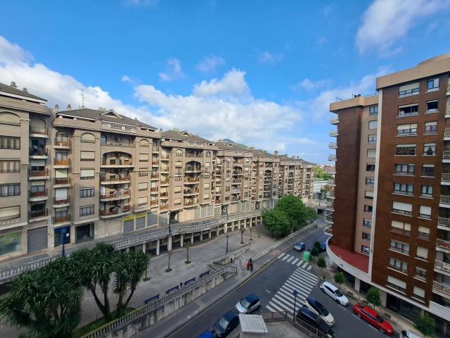 Piso en venta en Kanpanzar, Portugalete