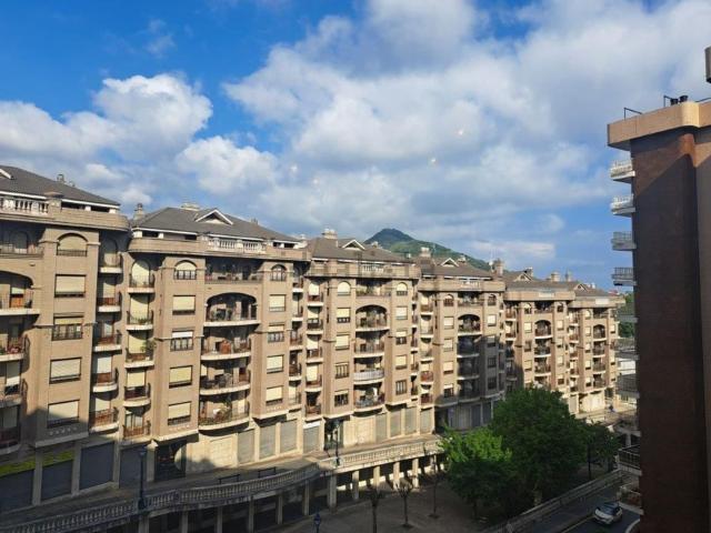 Piso en venta en Kanpanzar, Portugalete