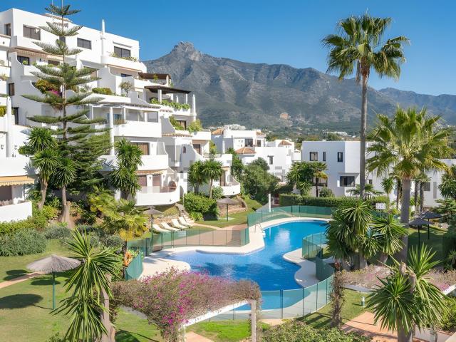 Dúplex en venta en El Vicario, Costa del Sol Occidental