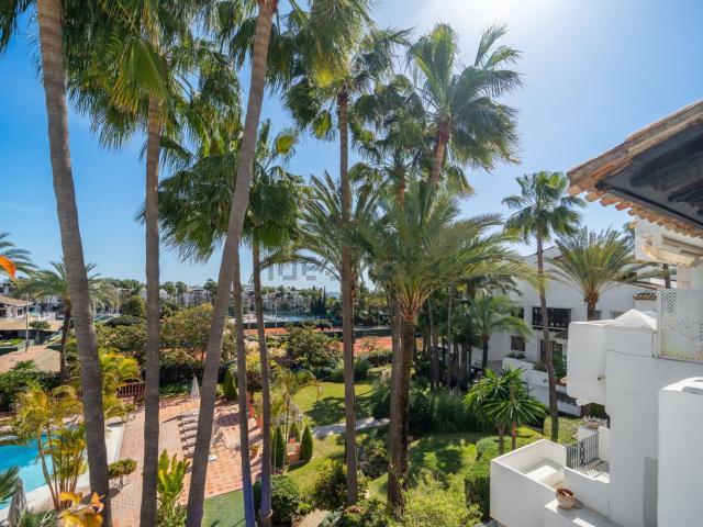 Dúplex en venta en El Vicario, Costa del Sol Occidental