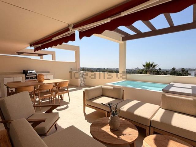 Piso en venta en Nueva Andalucía, Costa del Sol Occidental
