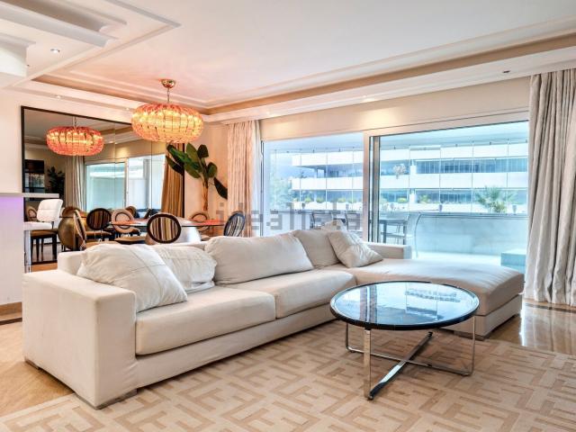 Ático en alquiler en Marbella, Málaga