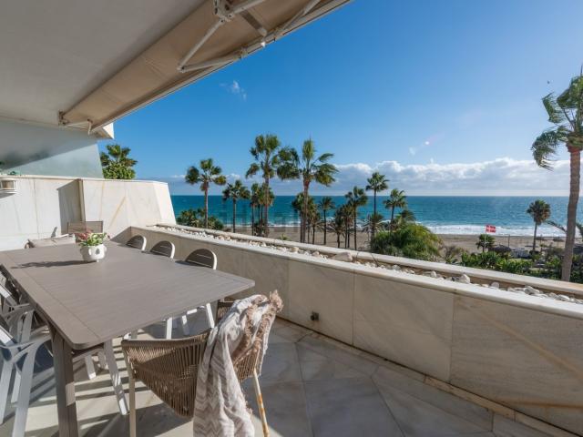 Ático en alquiler en Marbella, Puerto Banús