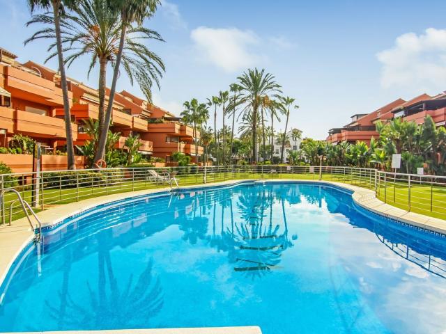 Dúplex en alquiler en Aldea Blanca, Marbella