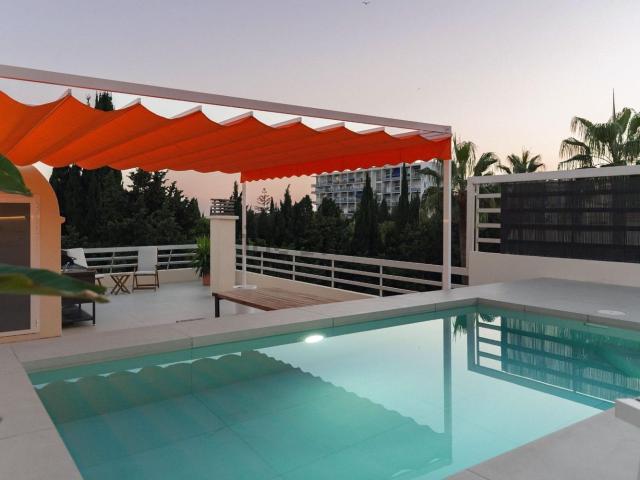 Ático en venta en Balcones del Mar, Estepona
