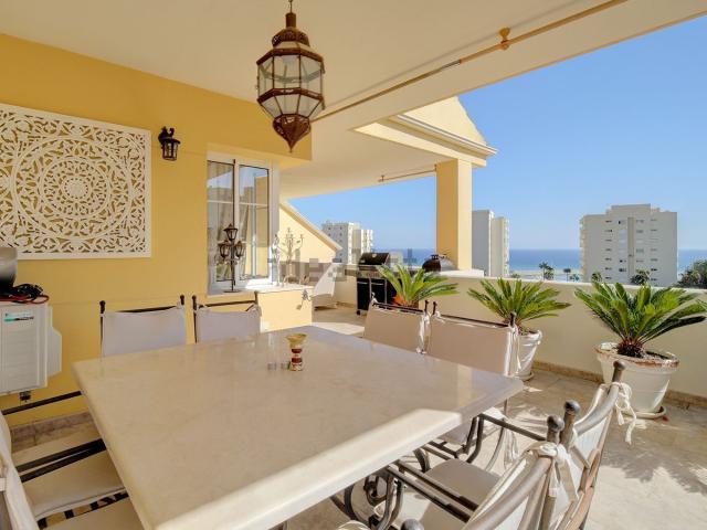 Dúplex en alquiler en Ronda del Mar, Costa del Sol Occidental