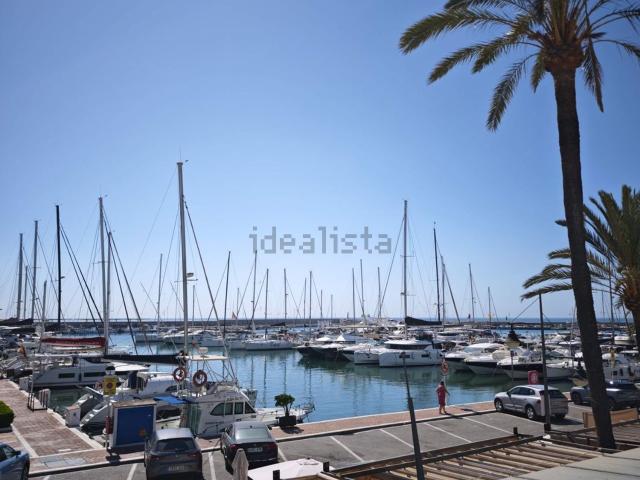 Piso en venta en Balcones del Mar, Estepona