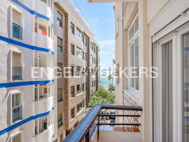 Piso en venta en Balcones del Mar, Estepona