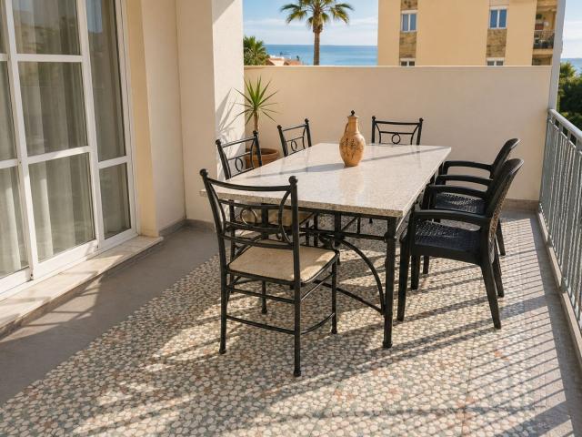 Dúplex en alquiler en Ronda del Mar, Costa del Sol Occidental