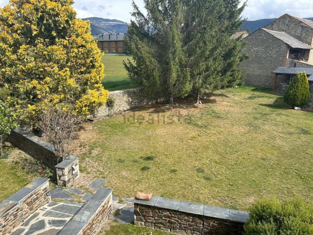 Dúplex en alquiler en Age, Cerdanya