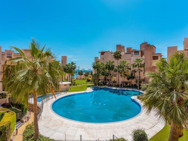 Piso en alquiler en Alcazaba Beach, Costa del Sol Occidental