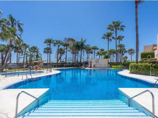 Ático en venta en Alcazaba Beach, Costa del Sol Occidental