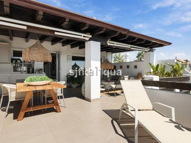 Dúplex en venta en Alcazaba Beach, Costa del Sol Occidental