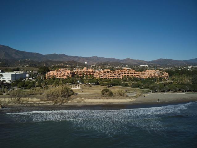 Piso en alquiler en Alcazaba Beach, Costa del Sol Occidental