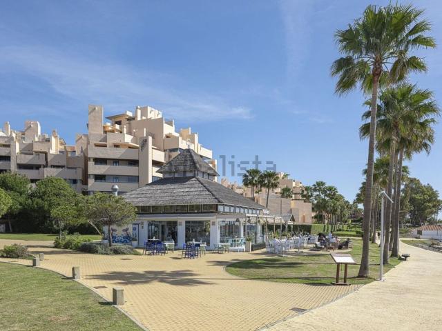 Piso en venta en Estepona, Garden Beach