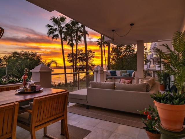 Piso en venta en Alcazaba Beach, Costa del Sol Occidental