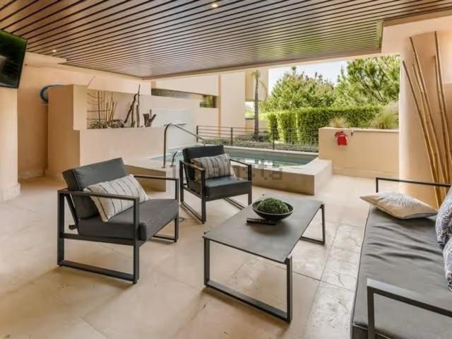 Piso en alquiler en Alcazaba Beach, Costa del Sol Occidental