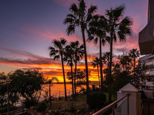 Piso en venta en Alcazaba Beach, Costa del Sol Occidental