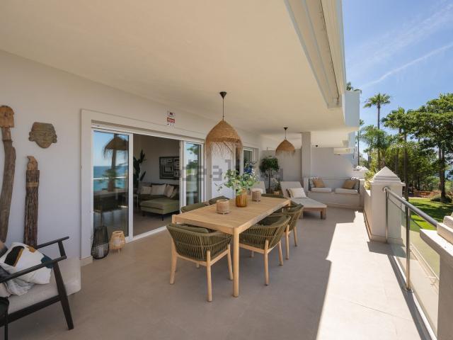 Dúplex en venta en Alcazaba Beach, Costa del Sol Occidental
