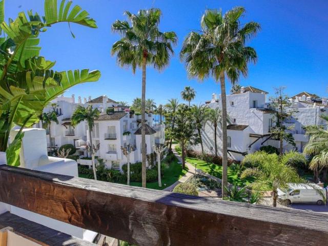 Ático en venta en Alcazaba Beach, Costa del Sol Occidental