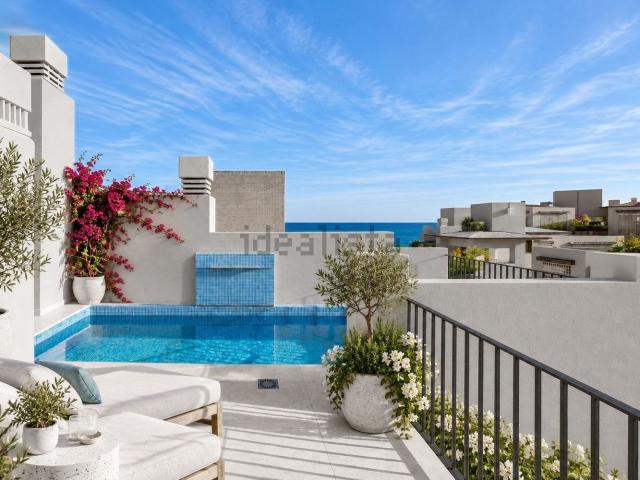 Ático en venta en Punta La Plata, Estepona