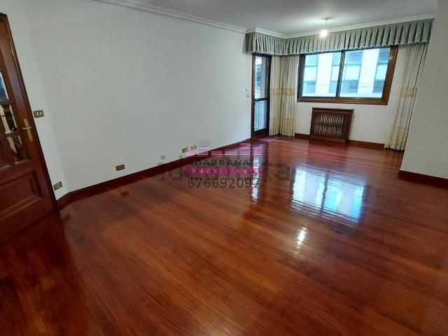 Piso en alquiler en Vigo, O Carme