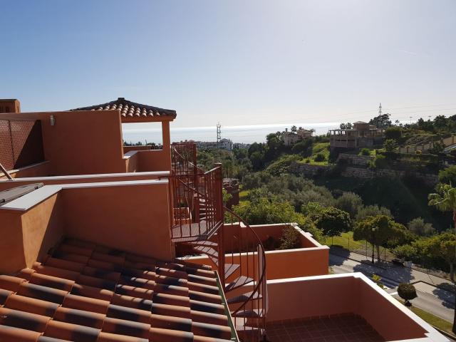Ático en alquiler en Artola, Costa del Sol Occidental