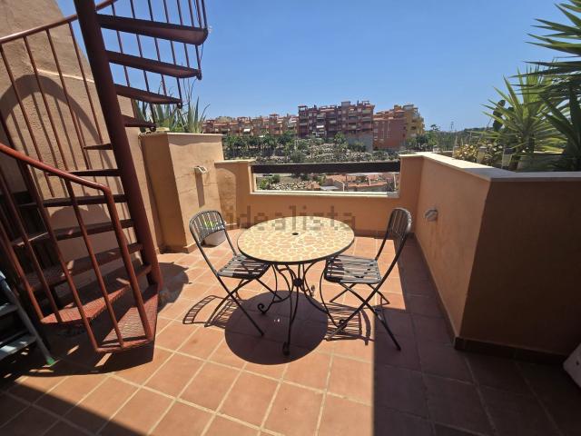 Ático en alquiler en Artola, Costa del Sol Occidental
