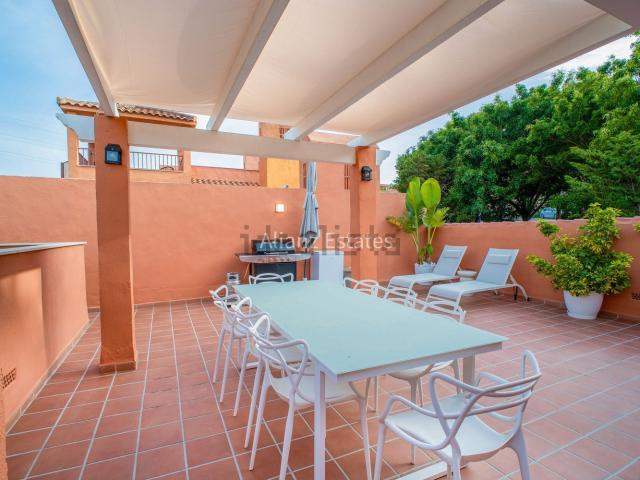 Dúplex en venta en Artola, Costa del Sol Occidental