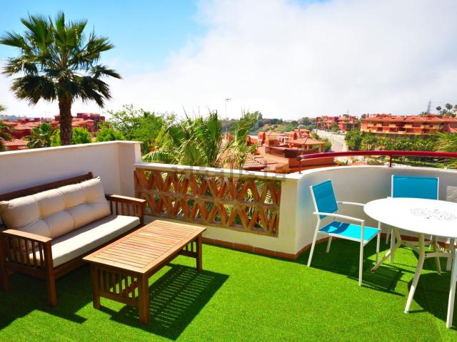 Dúplex en alquiler en Artola, Costa del Sol Occidental